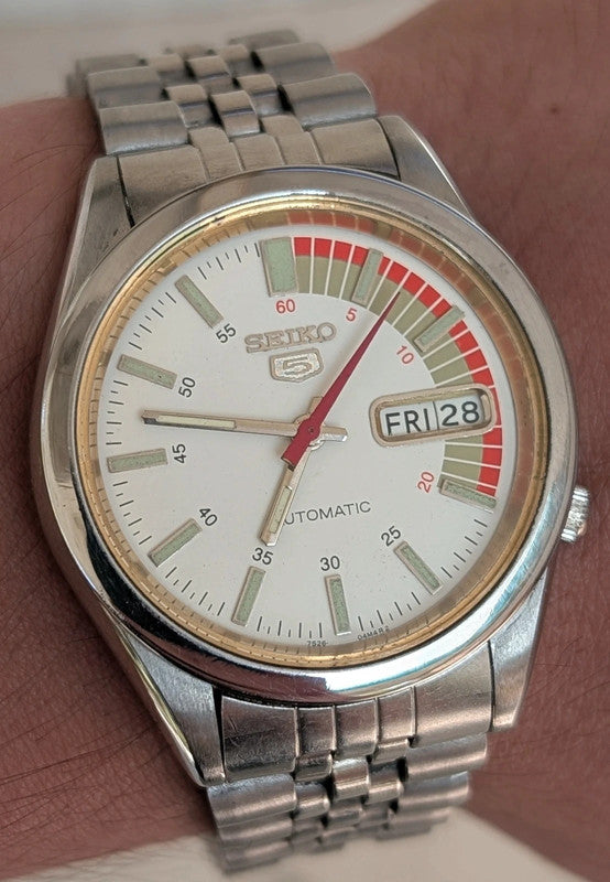 Seiko 5 Racer Automatic Vintage 7S26 White Day-Date Japan